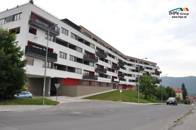 referencie-polyfunkcny-objekt-bytoveho-domu-a-jesensky-vrsok-2